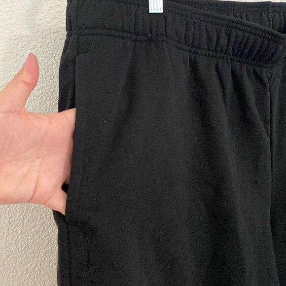 NWT-The North face- relaxed fit evolution short-black- Size 3XL - Picture 2 of 8